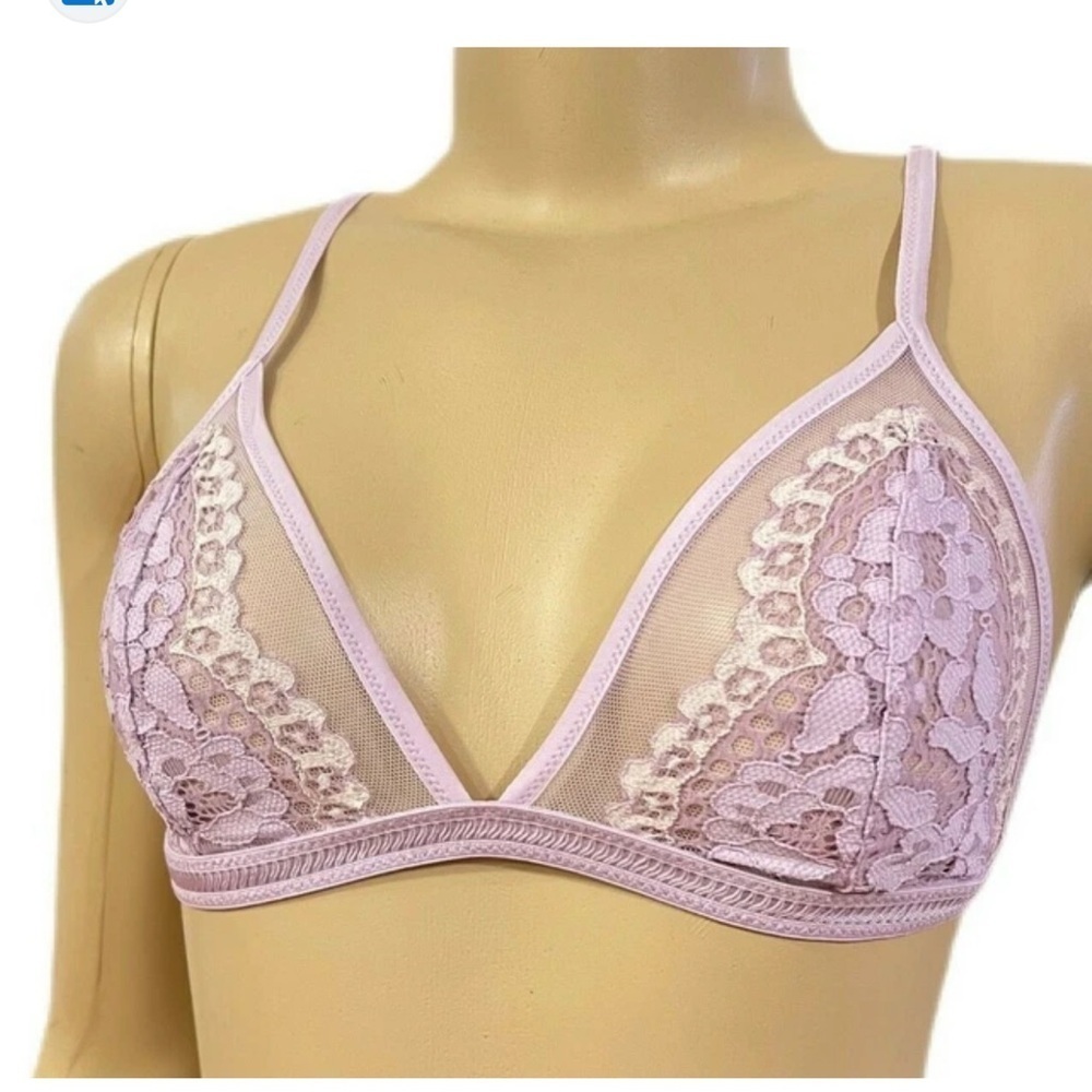 Victoria's Secret Triangle Bralette GORGEOUS Lavender Lace Size Medium - Picture 11 of 11